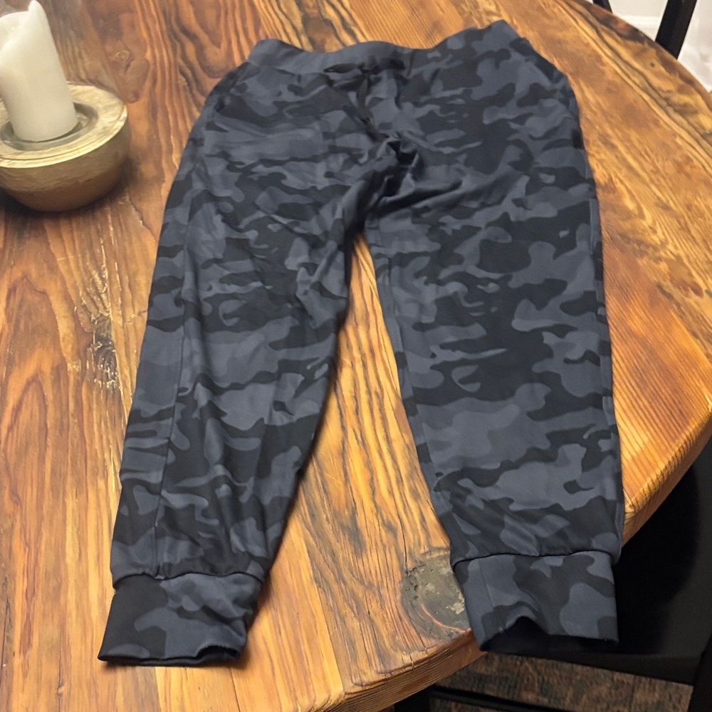 Libian Dark Camo Joggers